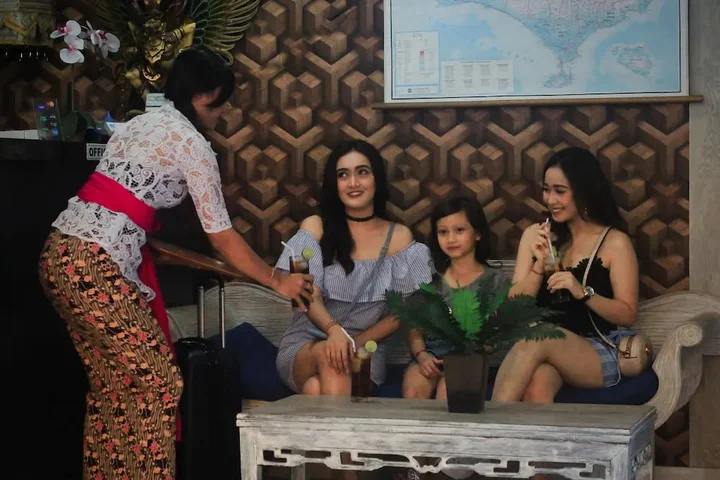 Кута: Hotel Lumbung Sari Legian