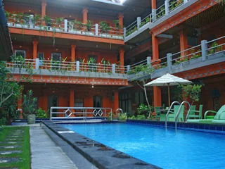 Кута: Hotel Lumbung Sari Legian