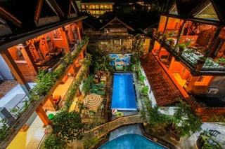 Кута: Hotel Lumbung Sari Legian