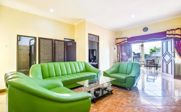 Батуретно: Nibenia Homestay