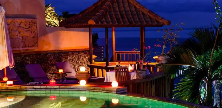 Бунутан: Blue Moon Villas