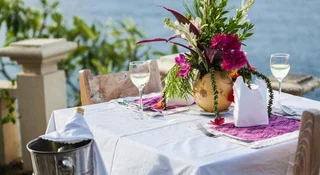 Бунутан: Blue Moon Villas