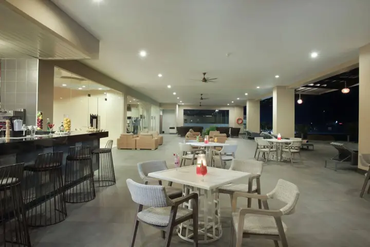 Чиребон: The Luxton Cirebon Hotel and Convention