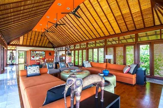Унгасан: The Colonnade by Exotiq Villa Holidays