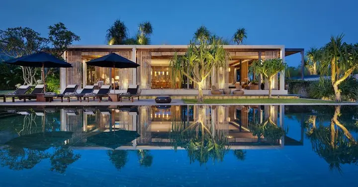 Табанан: Villa Tantangan
