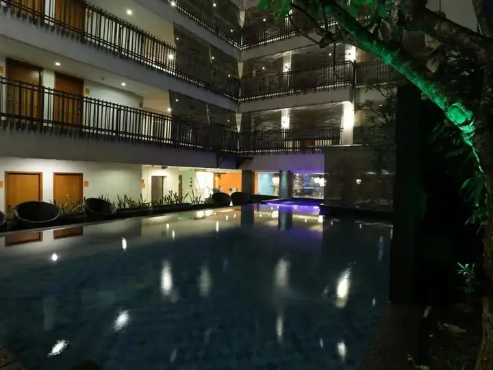 Кута: RedDoorz @ Sunset Road Kuta