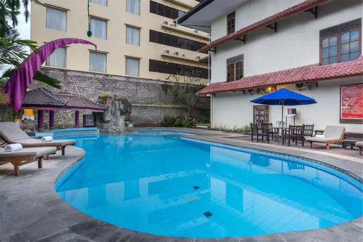 Кута: RedDoorz near Seminyak Beach