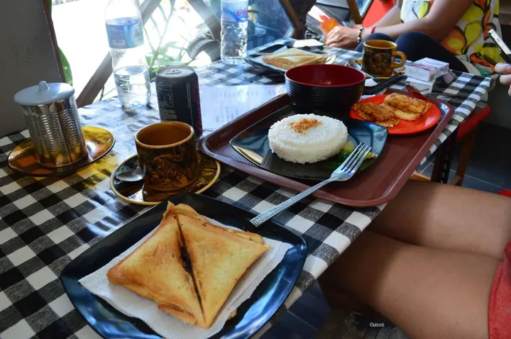 Маланг: De'Vita Family Homestay