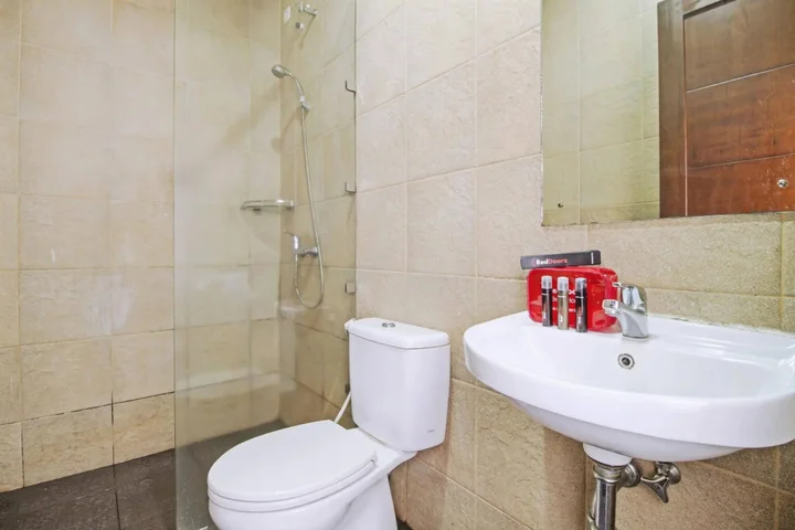 Джакарта: RedDoorz @ Tebet Barat