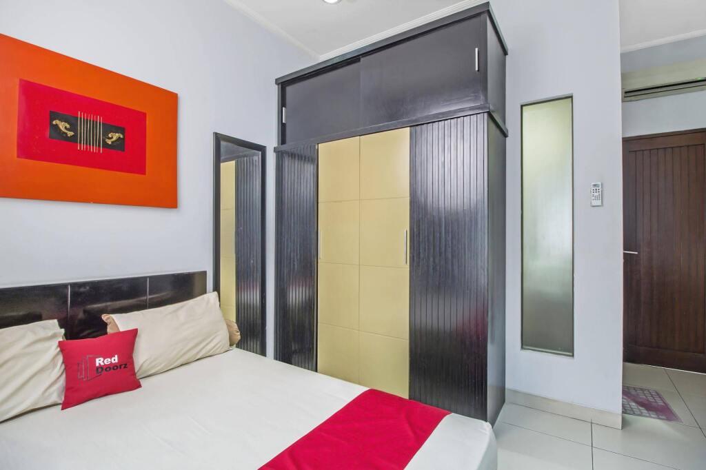 Джакарта: RedDoorz @ Tebet Barat