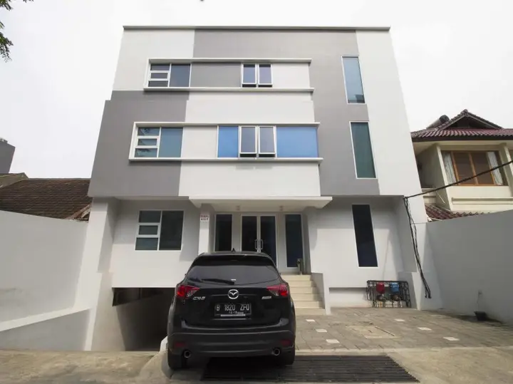 RedDoorz Plus @ Setiabudi Tengah — фото 1