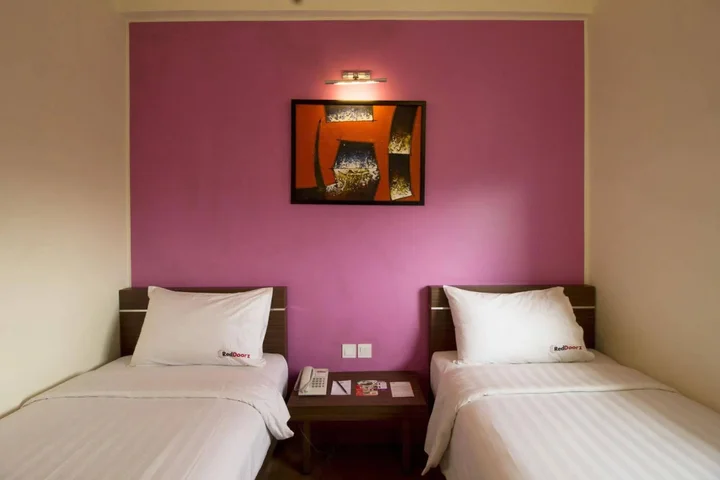 Джакарта: RedDoorz near Kota Tua