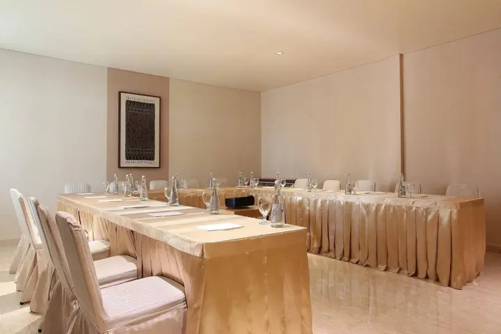 Джакарта: Dwijaya House of Pakubuwono