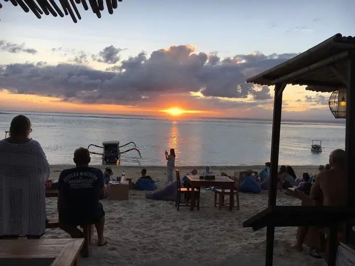 Лембонган-Айленд: Linda Beach Resort