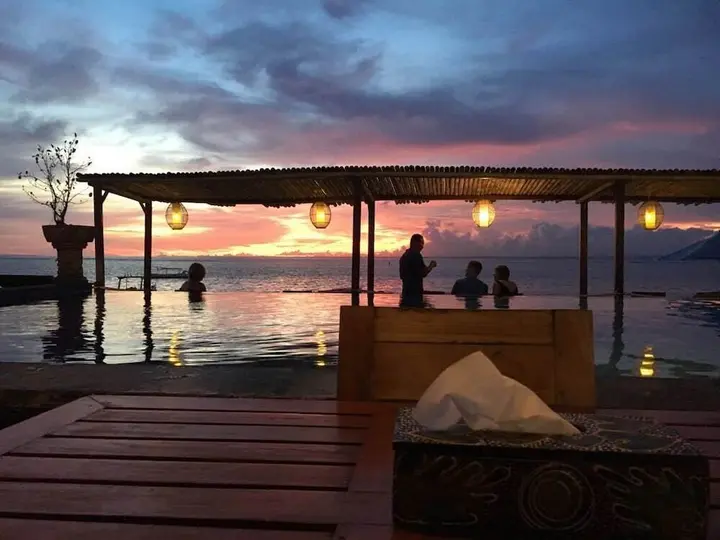 Лембонган-Айленд: Linda Beach Resort