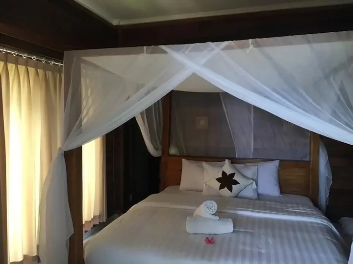 Лембонган-Айленд: Linda Beach Resort