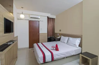 Джакарта: RedDoorz near Hayam Wuruk Plaza