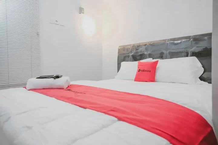 Джакарта: RedDoorz Syariah near Siloam  Hospital Kebon Jeruk