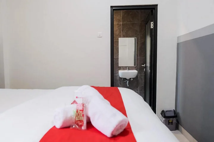 Джакарта: RedDoorz near Mall Taman Anggrek