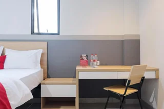 Джакарта: RedDoorz near Mall Taman Anggrek