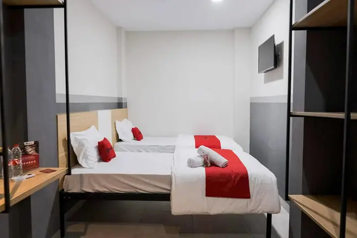 Джакарта: RedDoorz near Mall Taman Anggrek