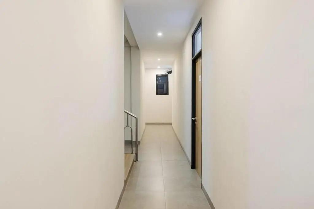 Джакарта: RedDoorz near Mall Taman Anggrek