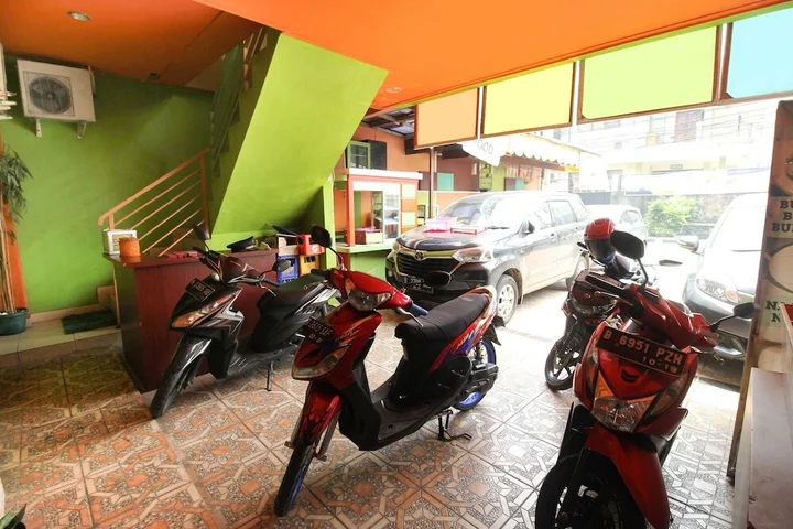 Джакарта: Airy Eco Syariah Tebet Stasiun Cawang Asem Baris Raya 158