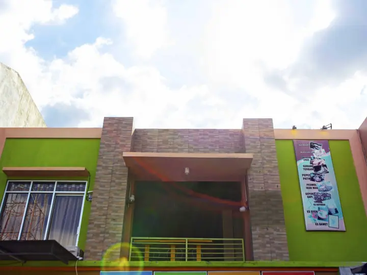 Джакарта: Airy Eco Syariah Tebet Stasiun Cawang Asem Baris Raya 158