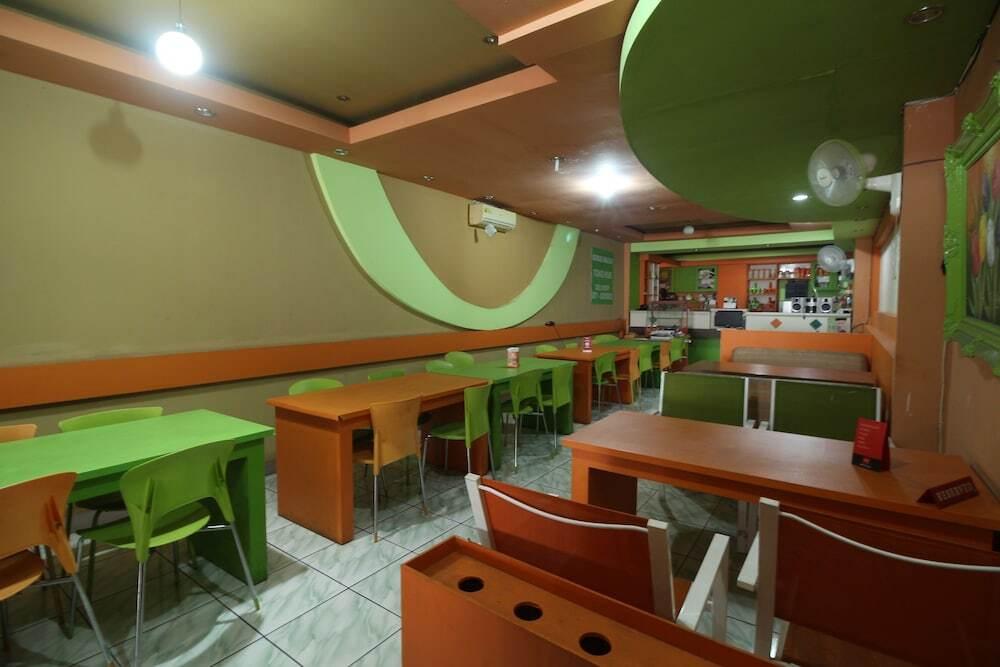 Джакарта: Airy Eco Syariah Tebet Stasiun Cawang Asem Baris Raya 158