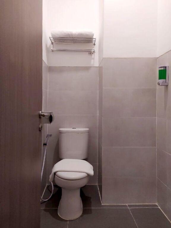 Джакарта: Front One Residence Syariah Mampang