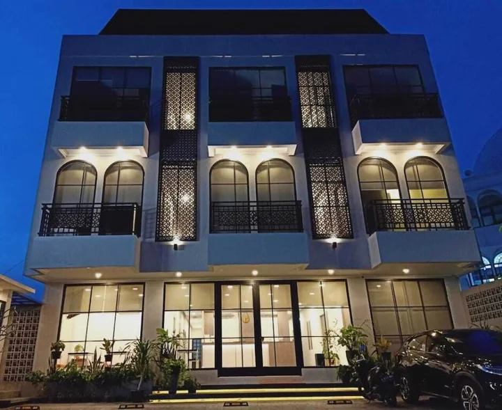 Джакарта: Front One Residence Syariah Mampang