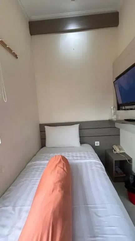 Джакарта: Front One Residence Syariah Mampang