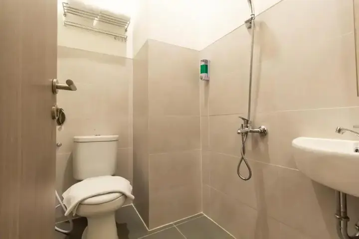 Джакарта: Front One Residence Syariah Mampang