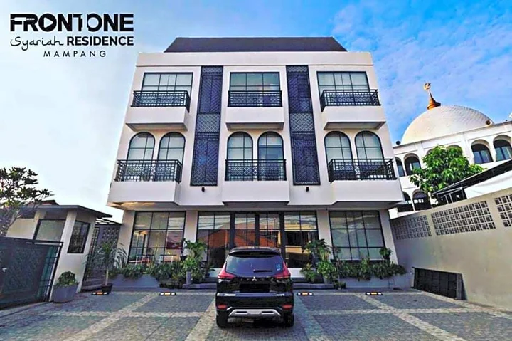 Джакарта: Front One Residence Syariah Mampang