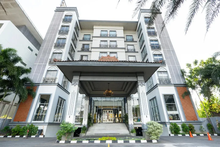 Батуретно: Grand Serela Yogyakarta