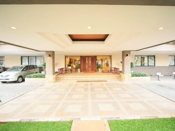 Караванг: Puri KIIC Golf View Hotel