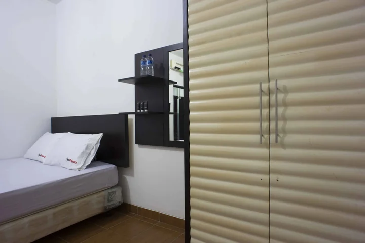 Джакарта: RedDoorz @ Kebayoran Lama Selatan