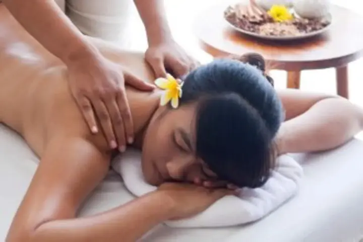 Маланг: 玛琅达勒姆阿梗高级宾馆(Dalem Ageng Premium Guest House Malang)