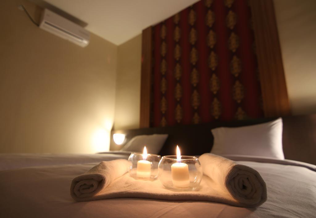 Маланг: 玛琅达勒姆阿梗高级宾馆(Dalem Ageng Premium Guest House Malang)