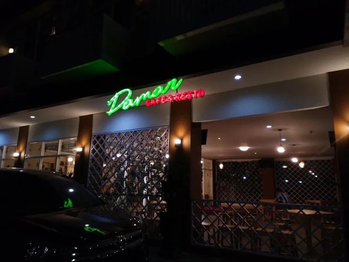 Маланг: 玛琅达勒姆阿梗高级宾馆(Dalem Ageng Premium Guest House Malang)