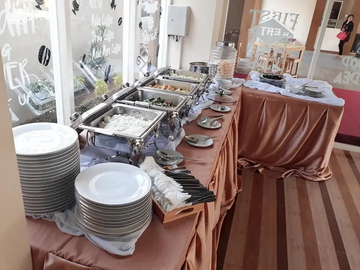 Маланг: 玛琅达勒姆阿梗高级宾馆(Dalem Ageng Premium Guest House Malang)