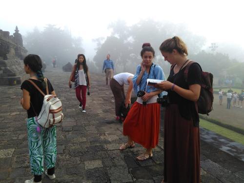 Батуретно: Grapyak Homestay Syariah
