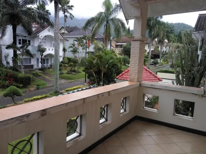 Бату: Villa Ohana Batu