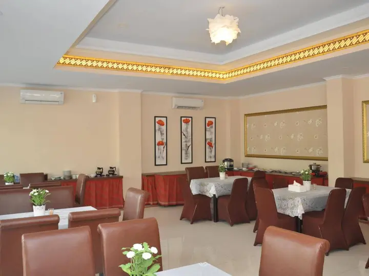 Суракарта: The Amrani Syariah Hotel