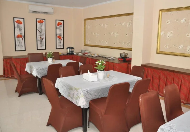 Суракарта: The Amrani Syariah Hotel