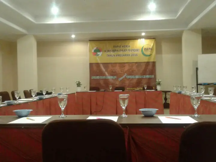 Суракарта: The Amrani Syariah Hotel