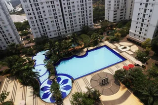 Джакарта: Apartment Kalibata City by Novi