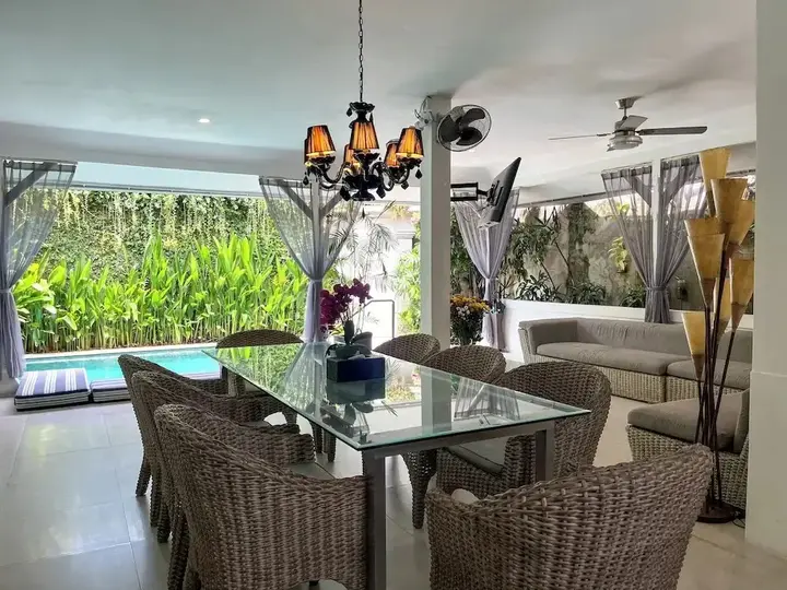 Кута: Villa Ozamiz