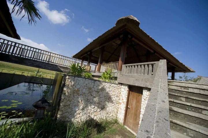 Переренан: Villa Mary