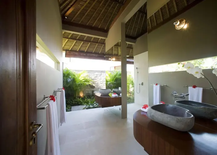 Переренан: Villa Mary